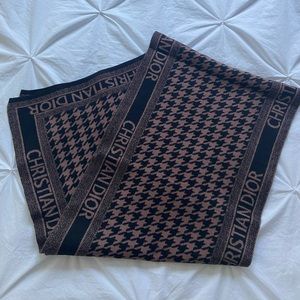 Dior scarf